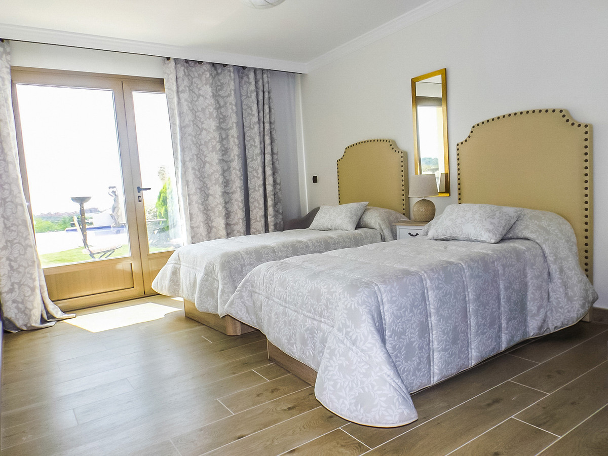 7 Bedroom Villa in Benahavís - Foto 17