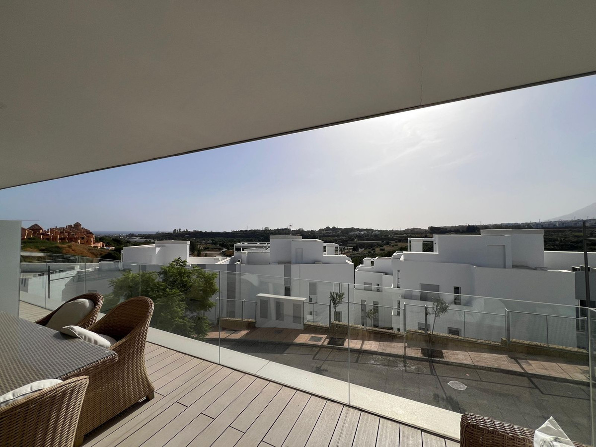 3 Bedroom Townhouse in Estepona - Photo 7