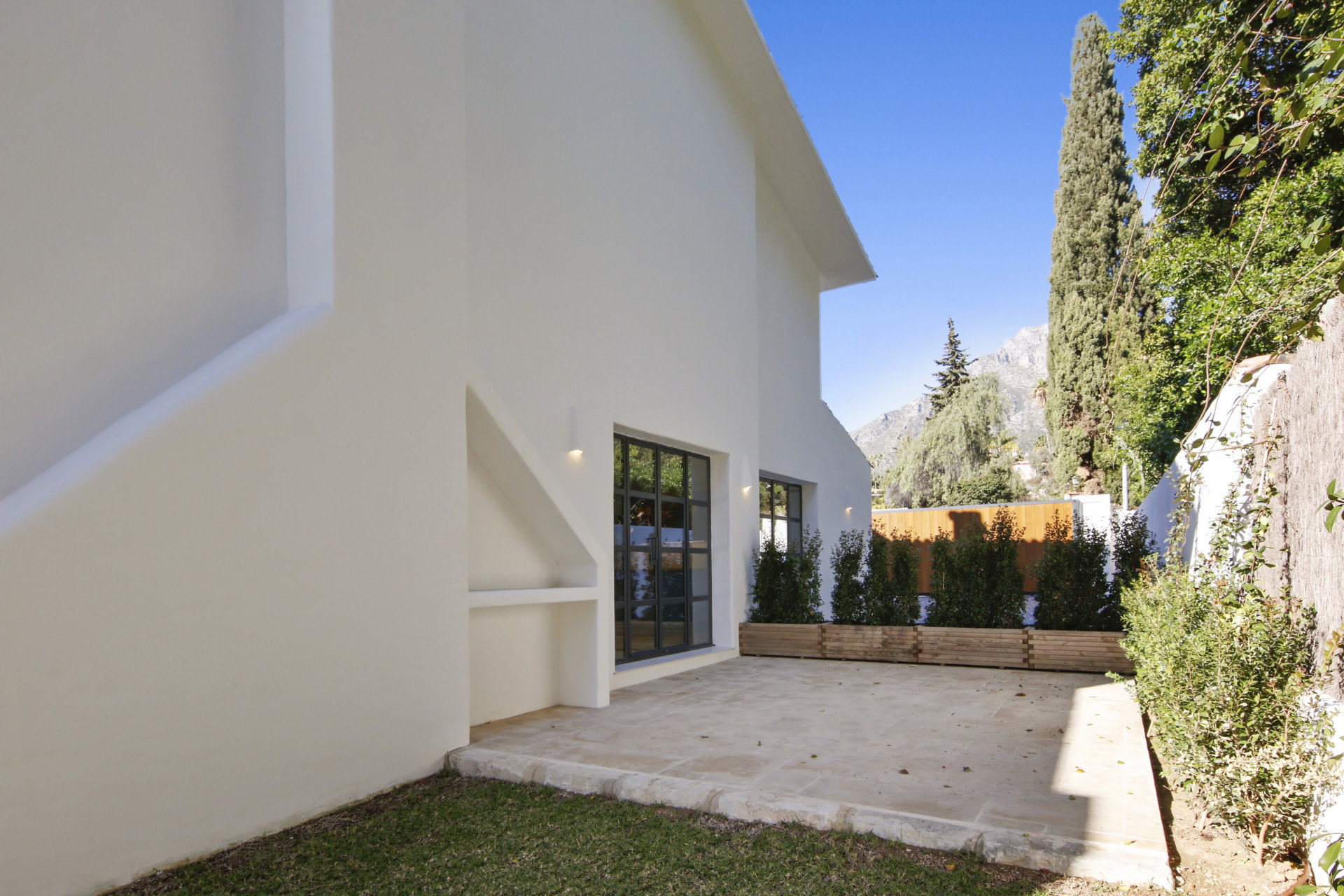 5 Bedroom Villa in Marbella - Photo 25