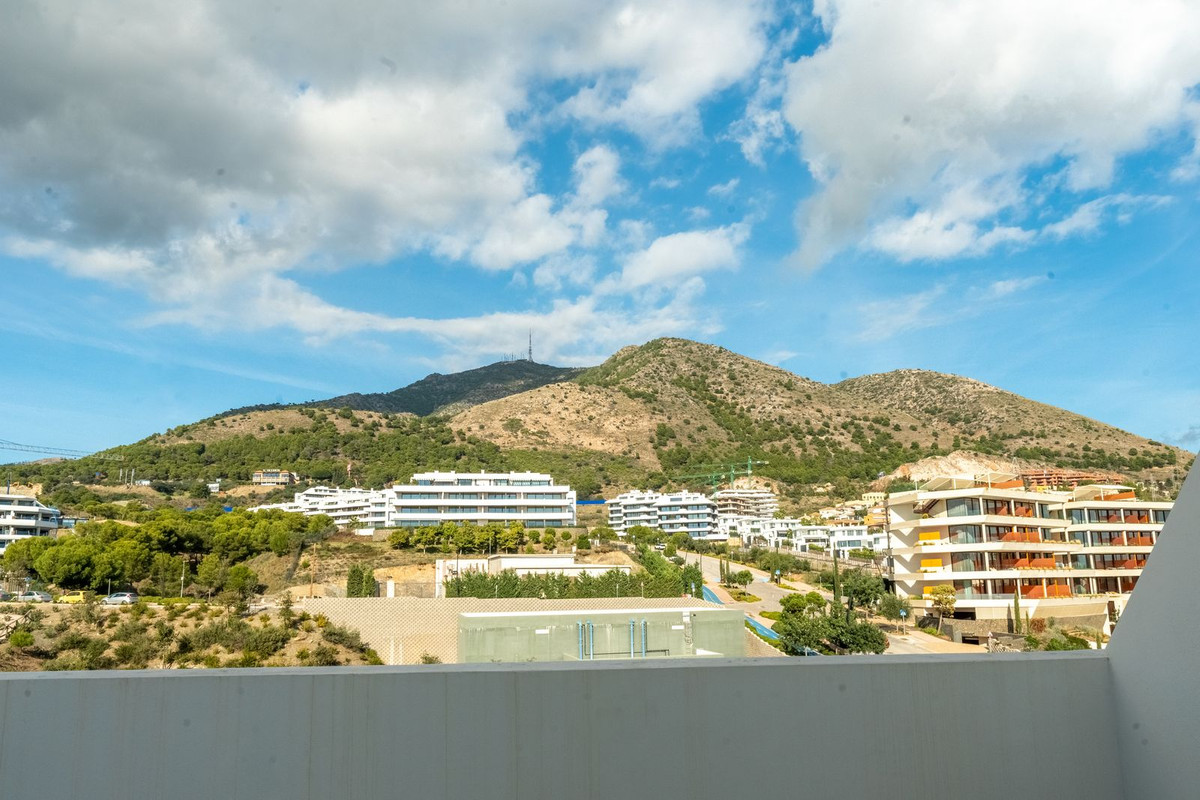 3 Bedroom Penthouse in Fuengirola - Photo 30