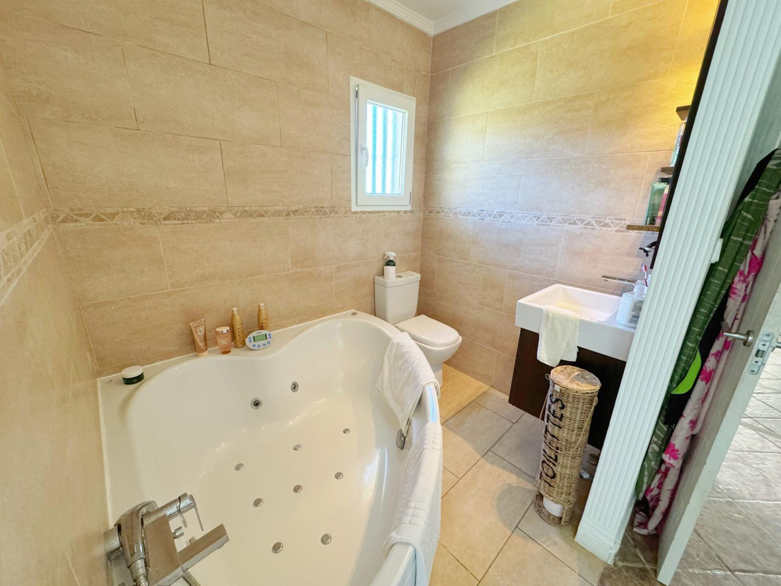 3 Bedroom Villa in Manilva - Photo 22