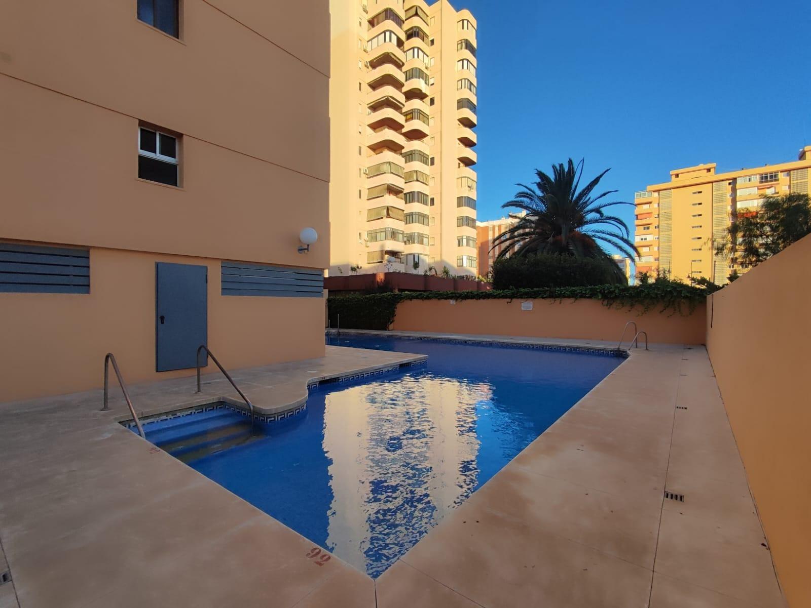 3 Bedroom Apartment in Fuengirola - Photo 2