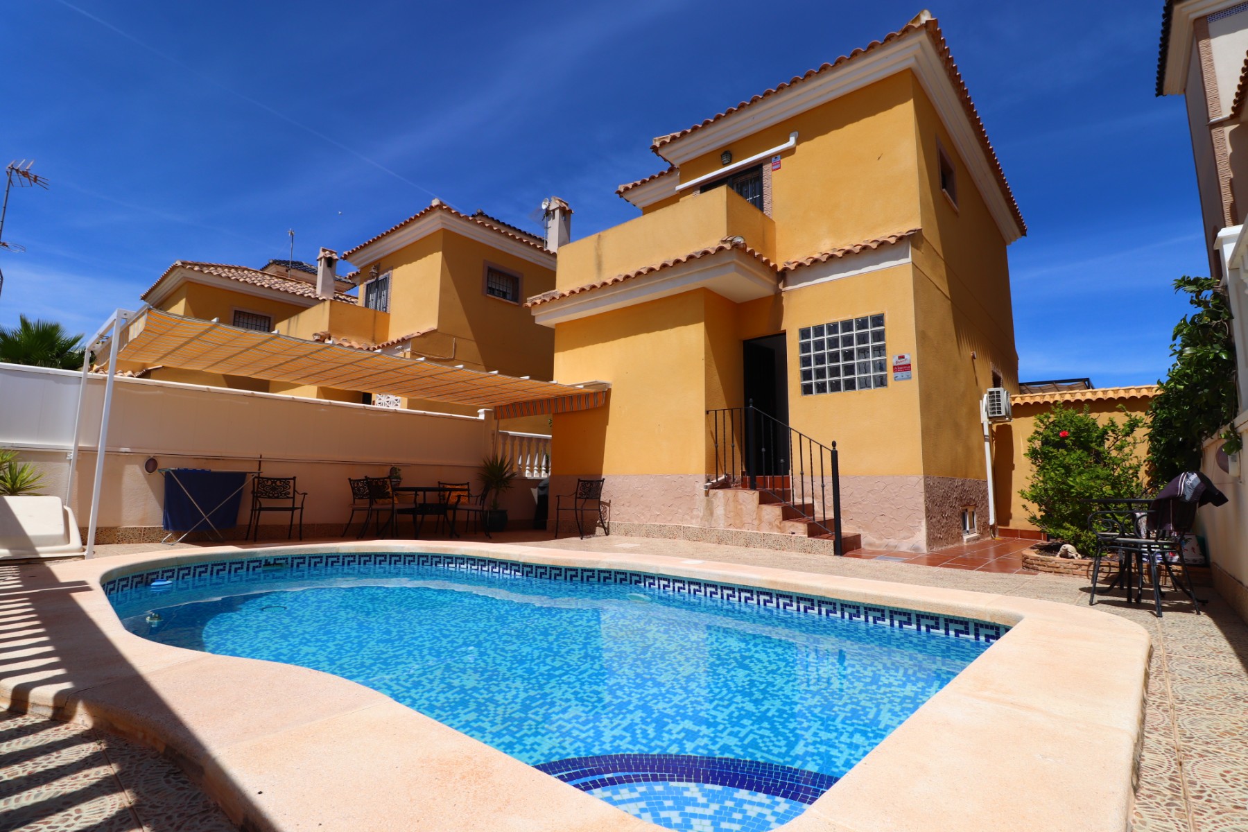Moradia com 5 quartos com piscina em Alicante, Espanha – Foto 1