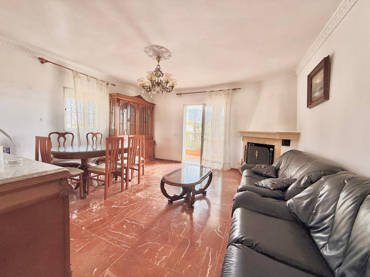 4 Bedroom Villa in Mijas - Photo 13