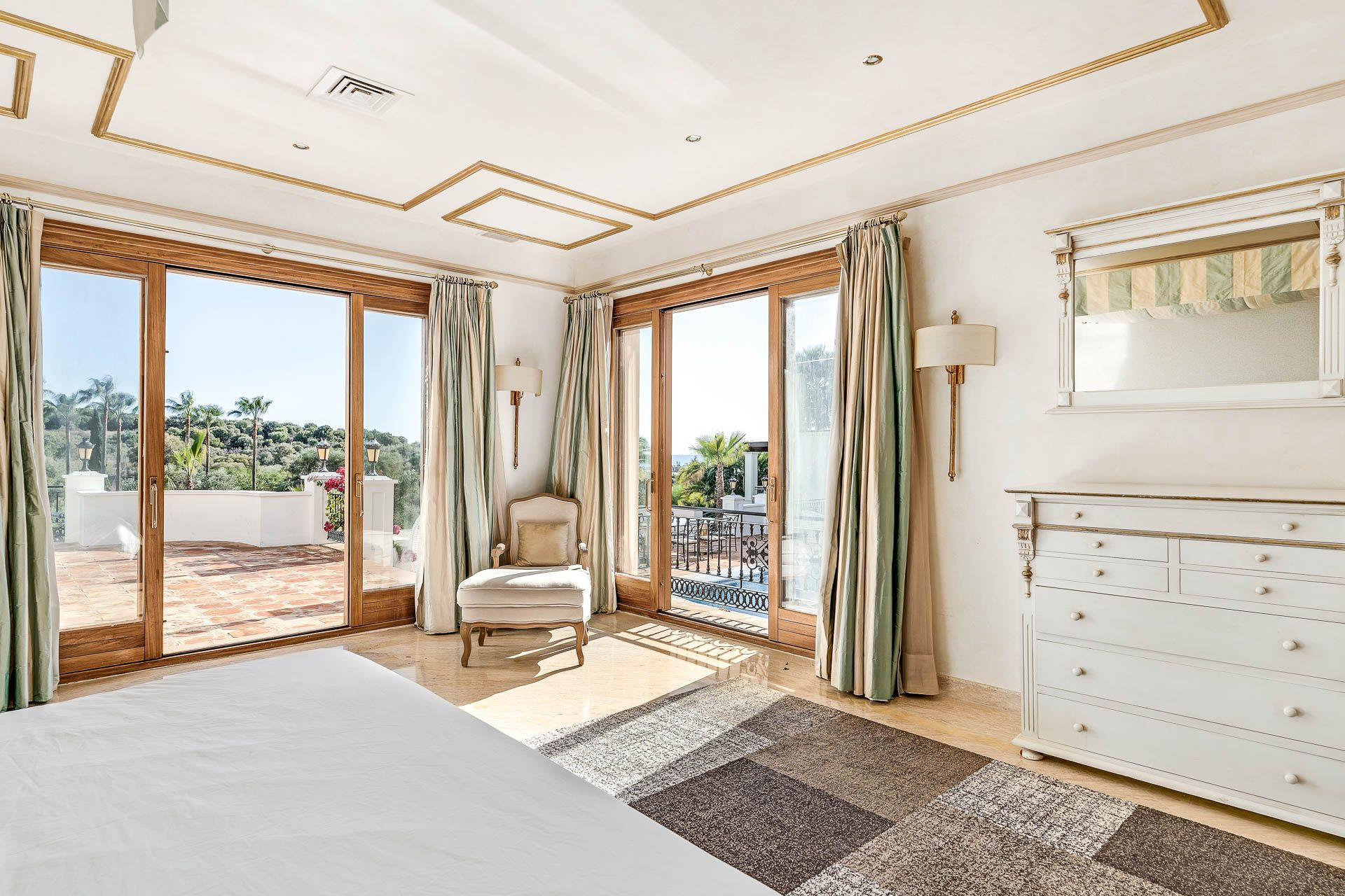 16 Bedroom Villa in Benahavís - Foto 10