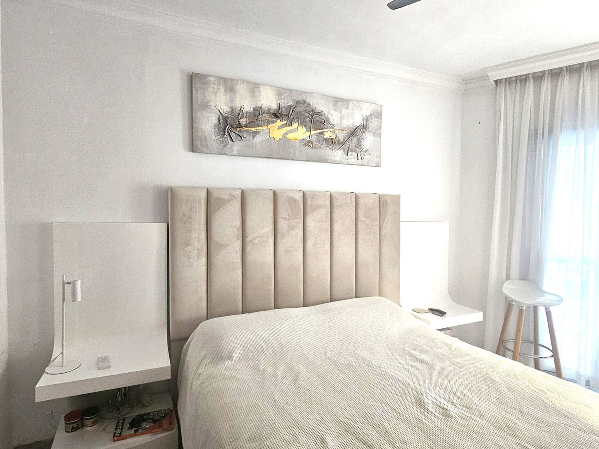 2 Bedroom Apartment in San Pedro de Alcántara - Photo 11