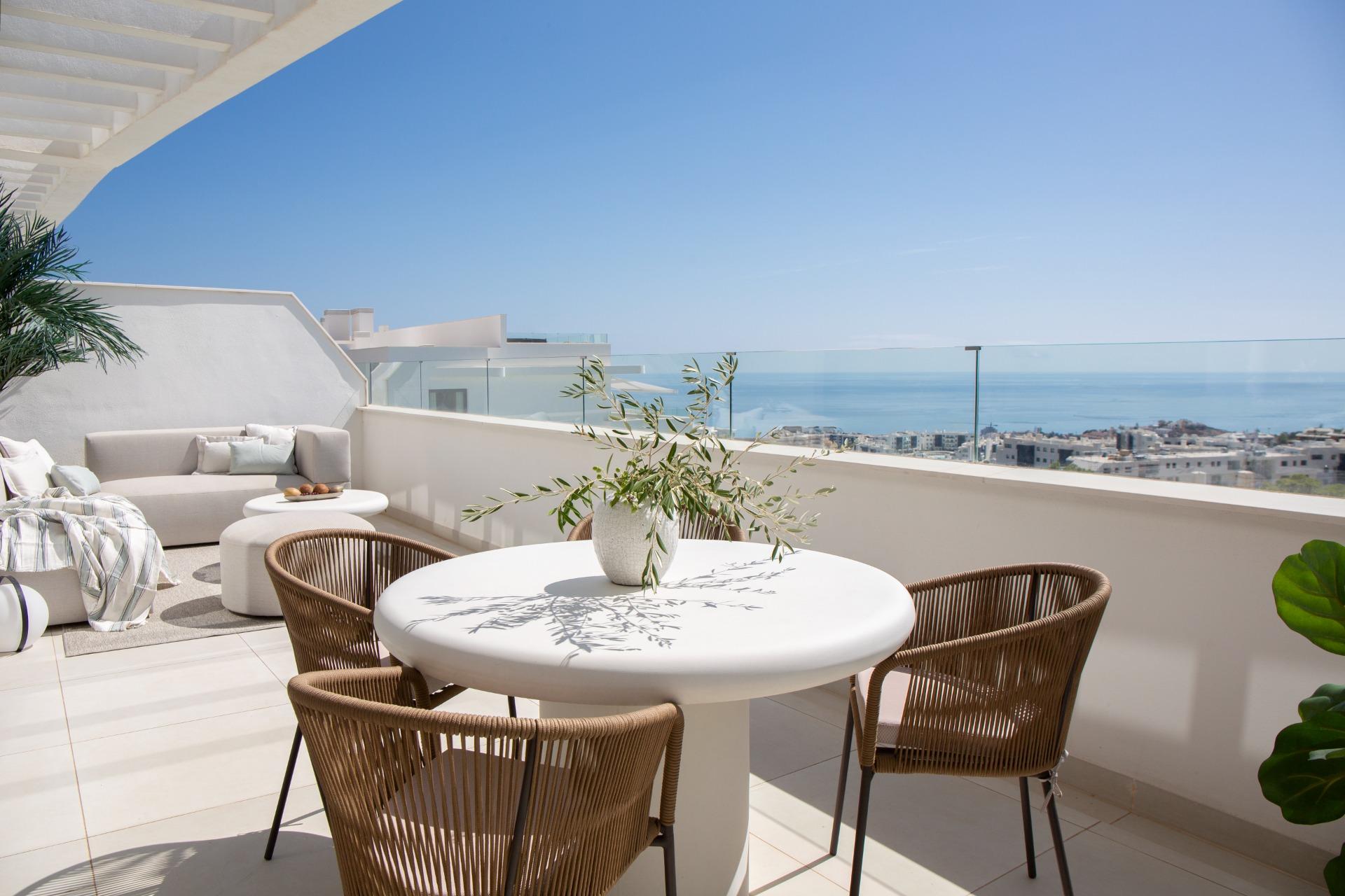 2 Bedroom Penthouse in Benalmádena - Photo 9