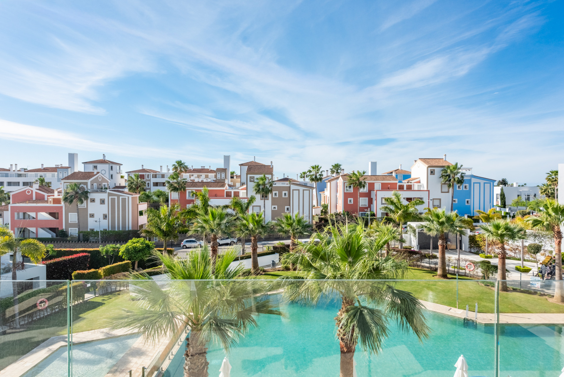3 Bedroom Penthouse in Estepona - Photo 31
