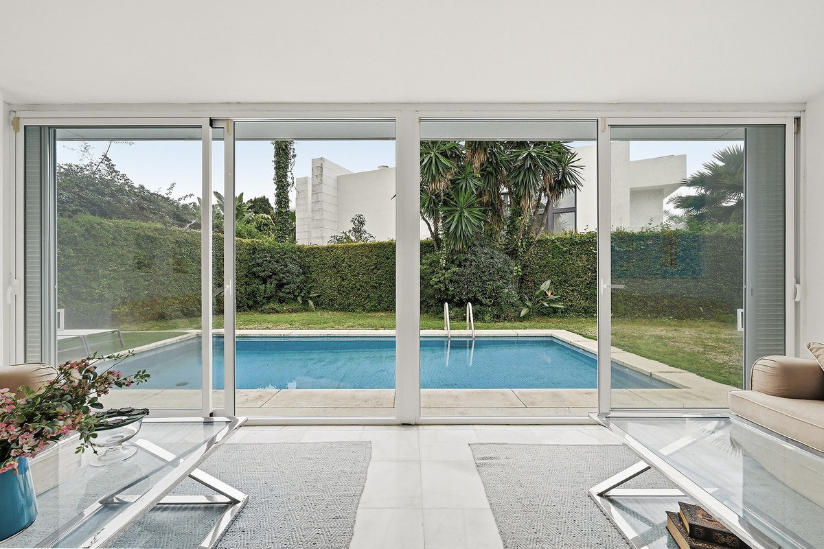 7 Bedroom Villa in Marbella - Photo 26