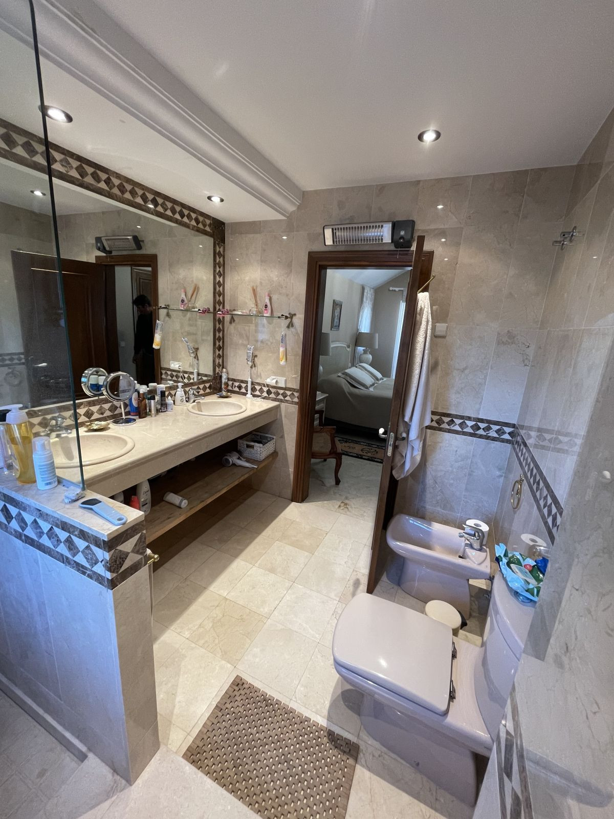 4 Bedroom Villa in Marbella - Photo 50