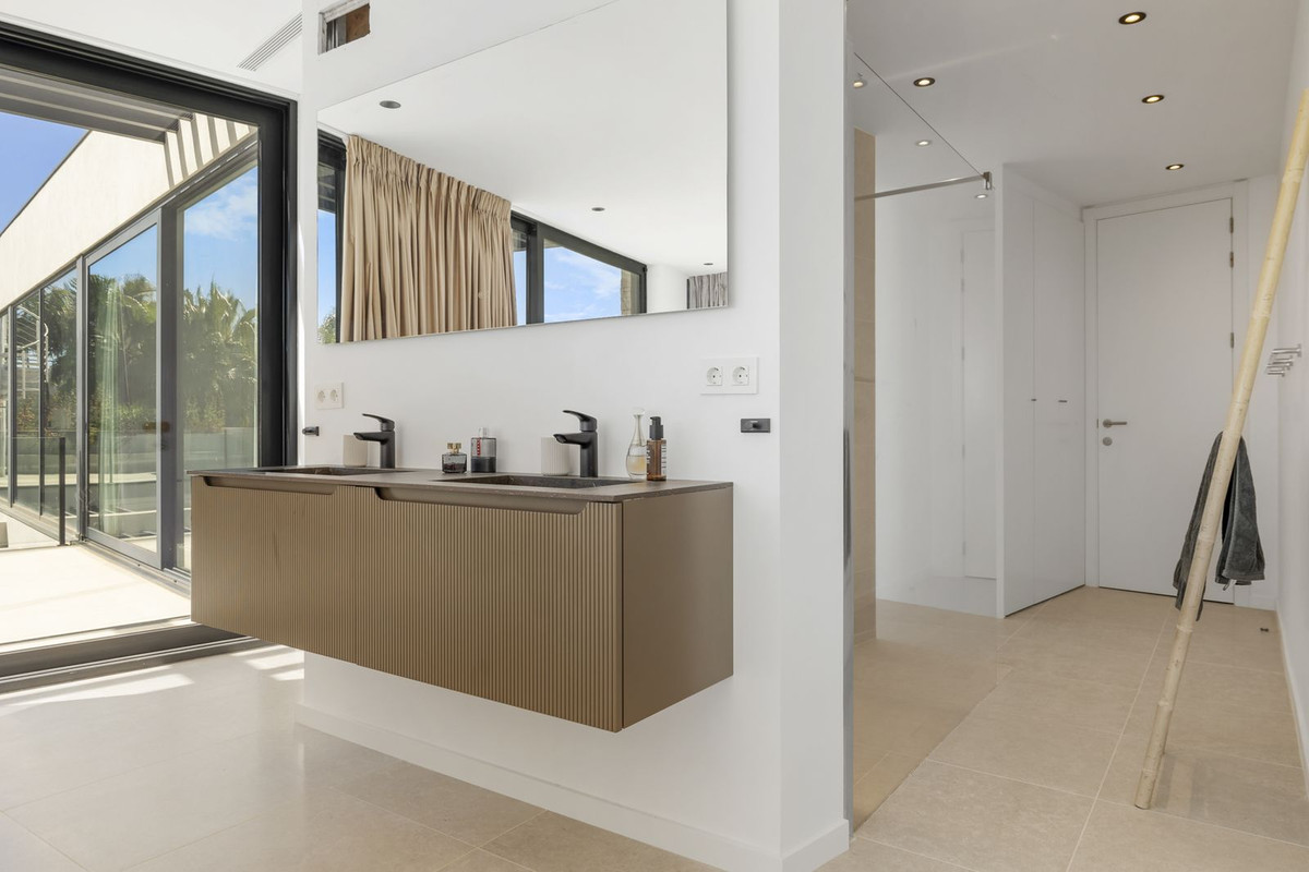 5 Bedroom Villa in Benahavís - Foto 25