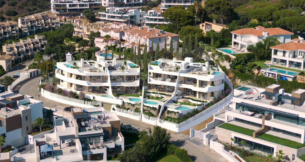 3 Bedroom Townhouse in Marbella - Photo 2
