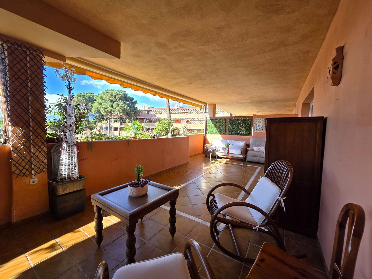 2 Bedroom Apartment in Marbella - Photo 7