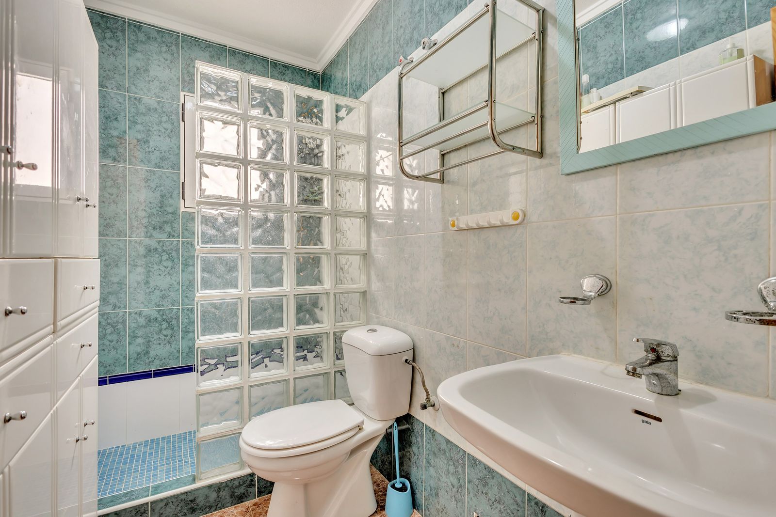 Apartamento com 1 quarto com piscina em Alicante, Espanha – Foto 16