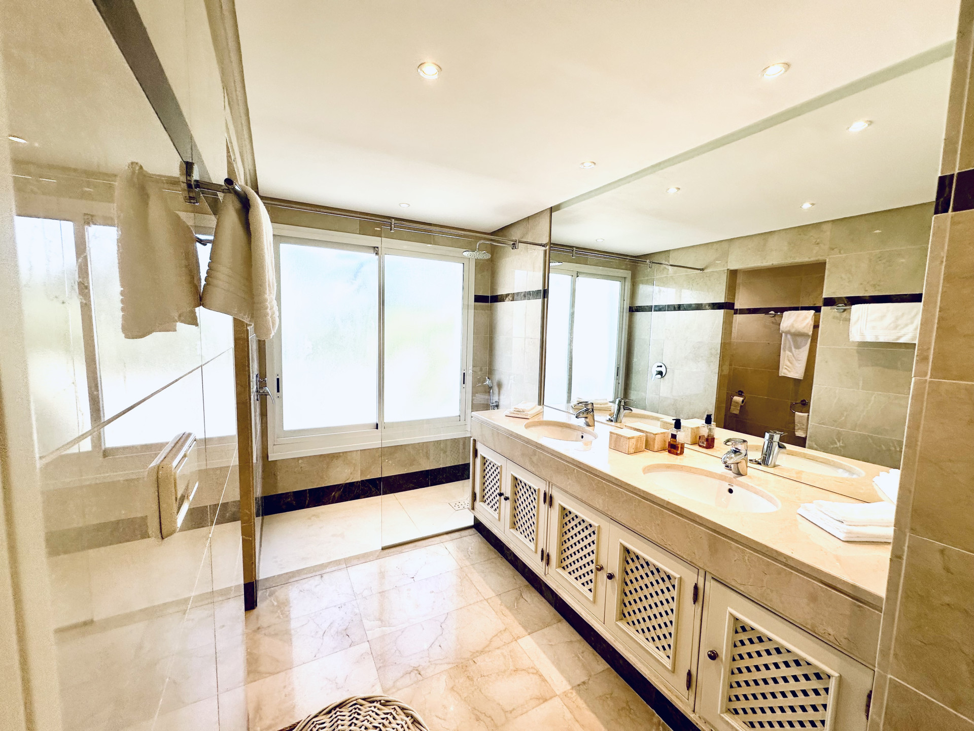 Apartamento com 3 quartos com piscina em Málaga, Espanha – Foto 19