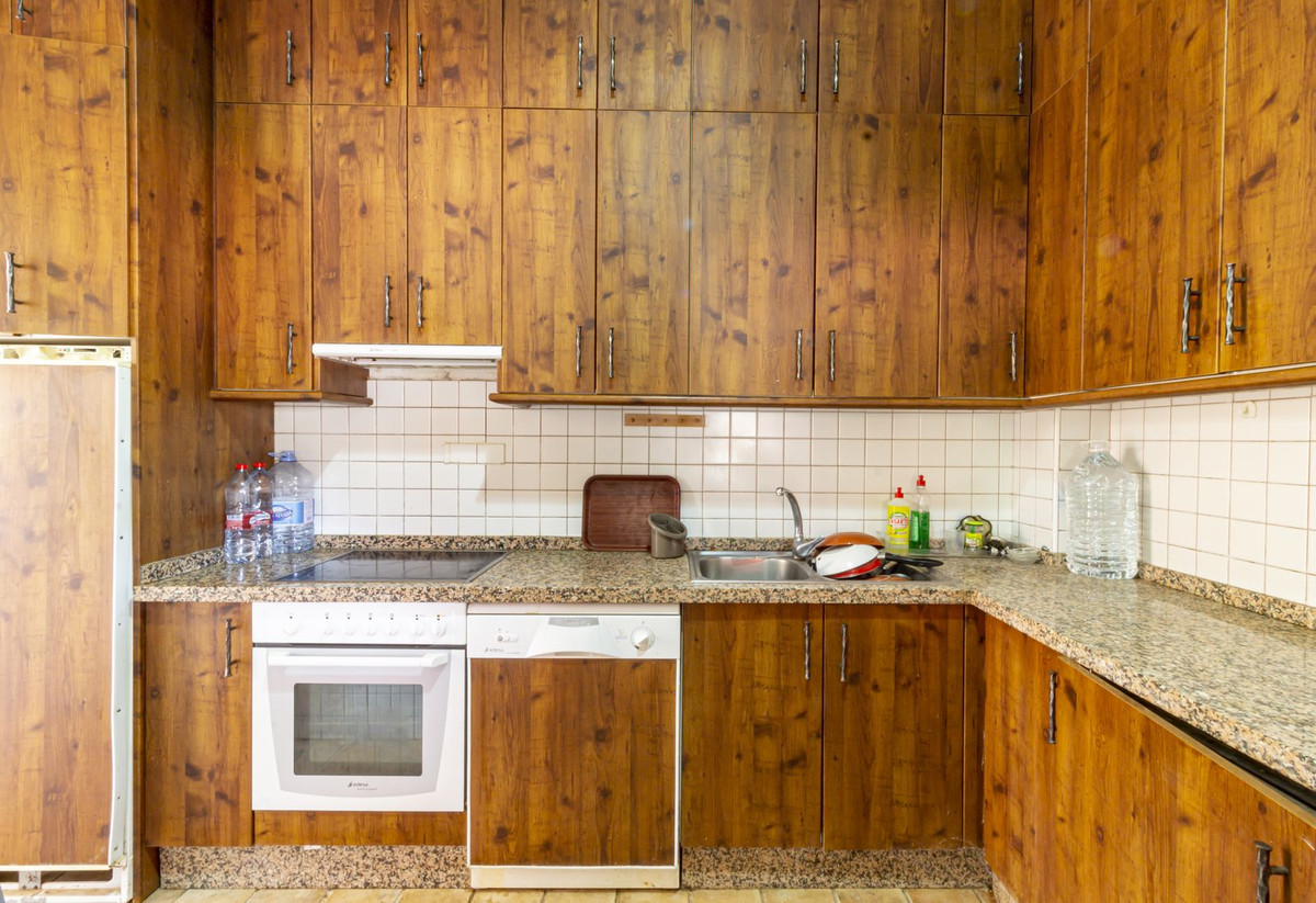 11 Bedroom Country house in Guaro - Photo 13