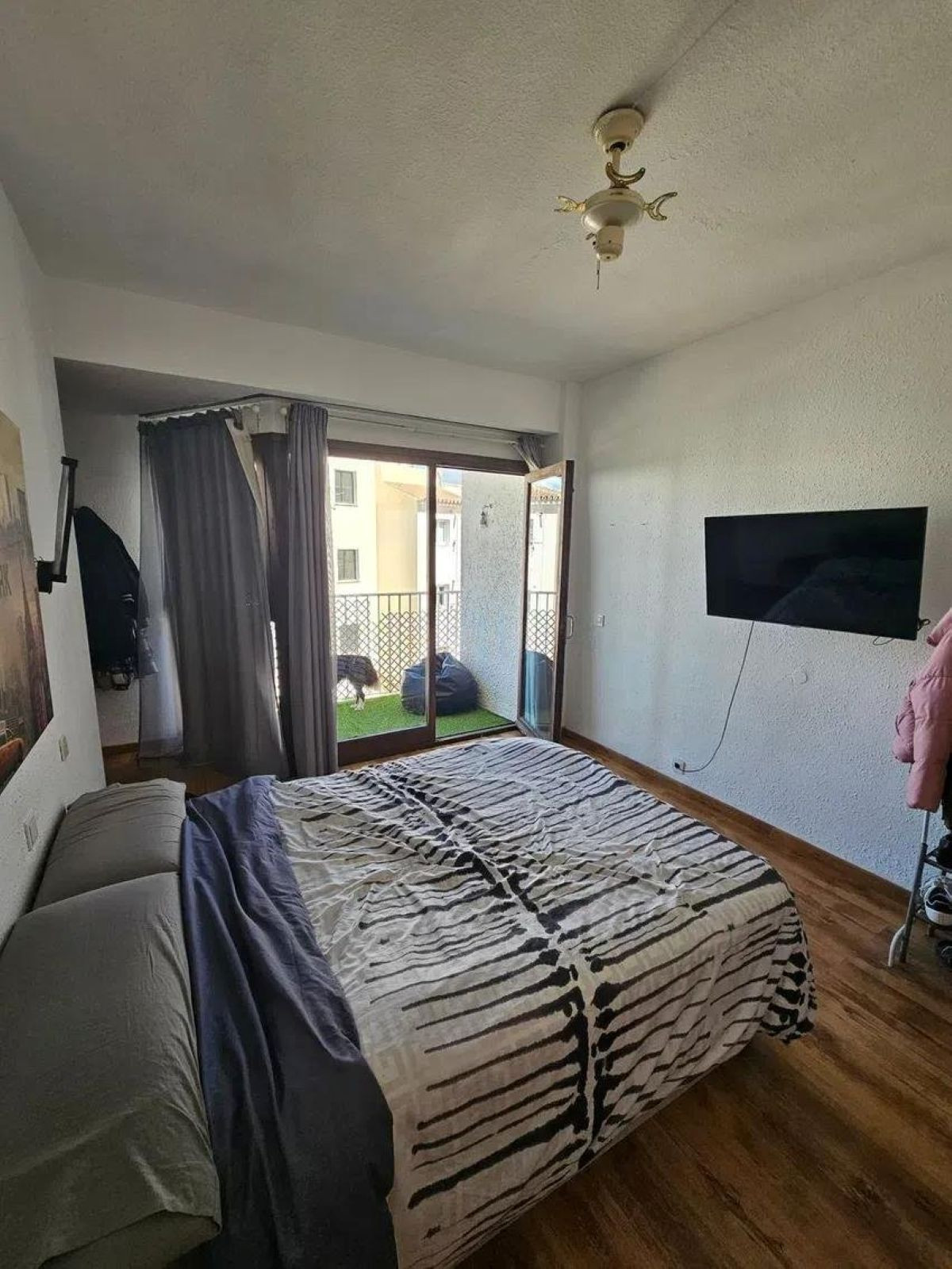 2 Bedroom Apartment in Marbella - Photo 12