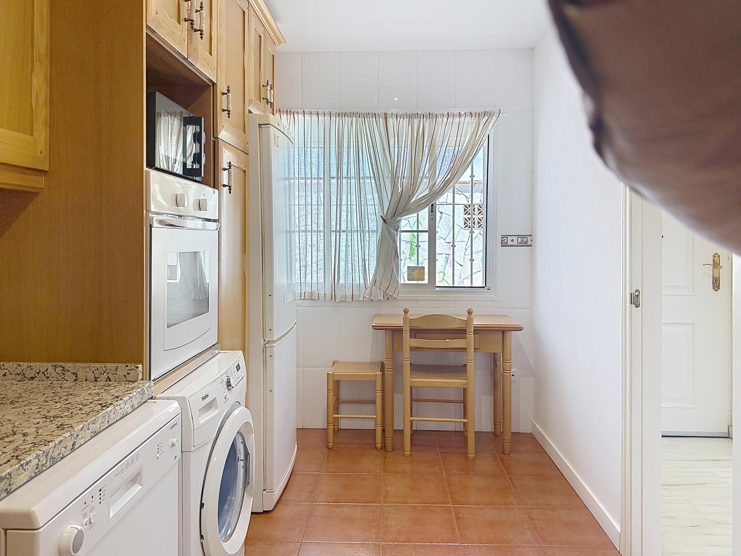 4 Bedroom Villa in Fuengirola - Photo 12