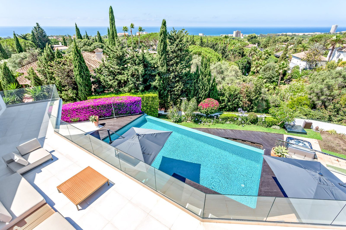 7 Bedroom Villa in Marbella - Photo 56