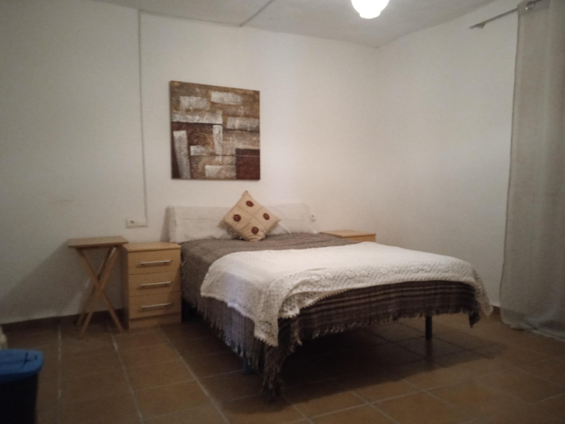 Chalet de 5 dormitorios con piscina en Granada – Foto 10