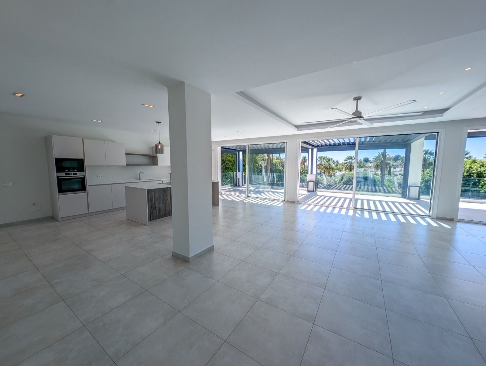 4 Bedroom Villa in Marbella - Photo 18