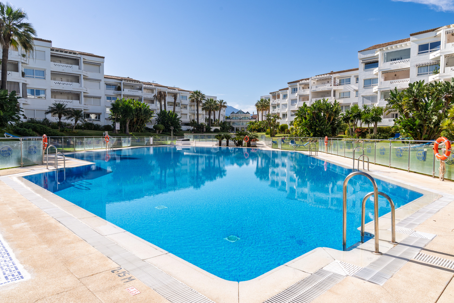 4 Bedroom Apartment in Marbella - Photo 21