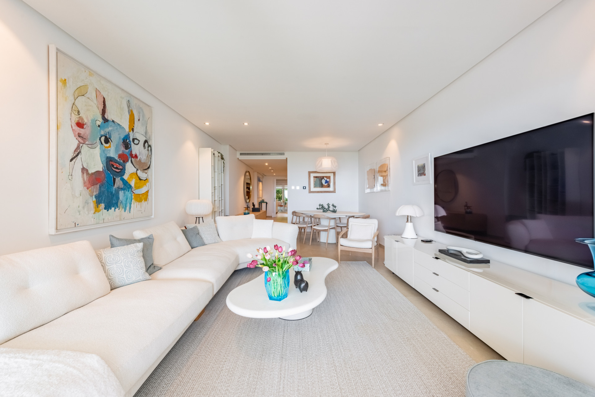 2 Bedroom Apartment in Estepona - Photo 8