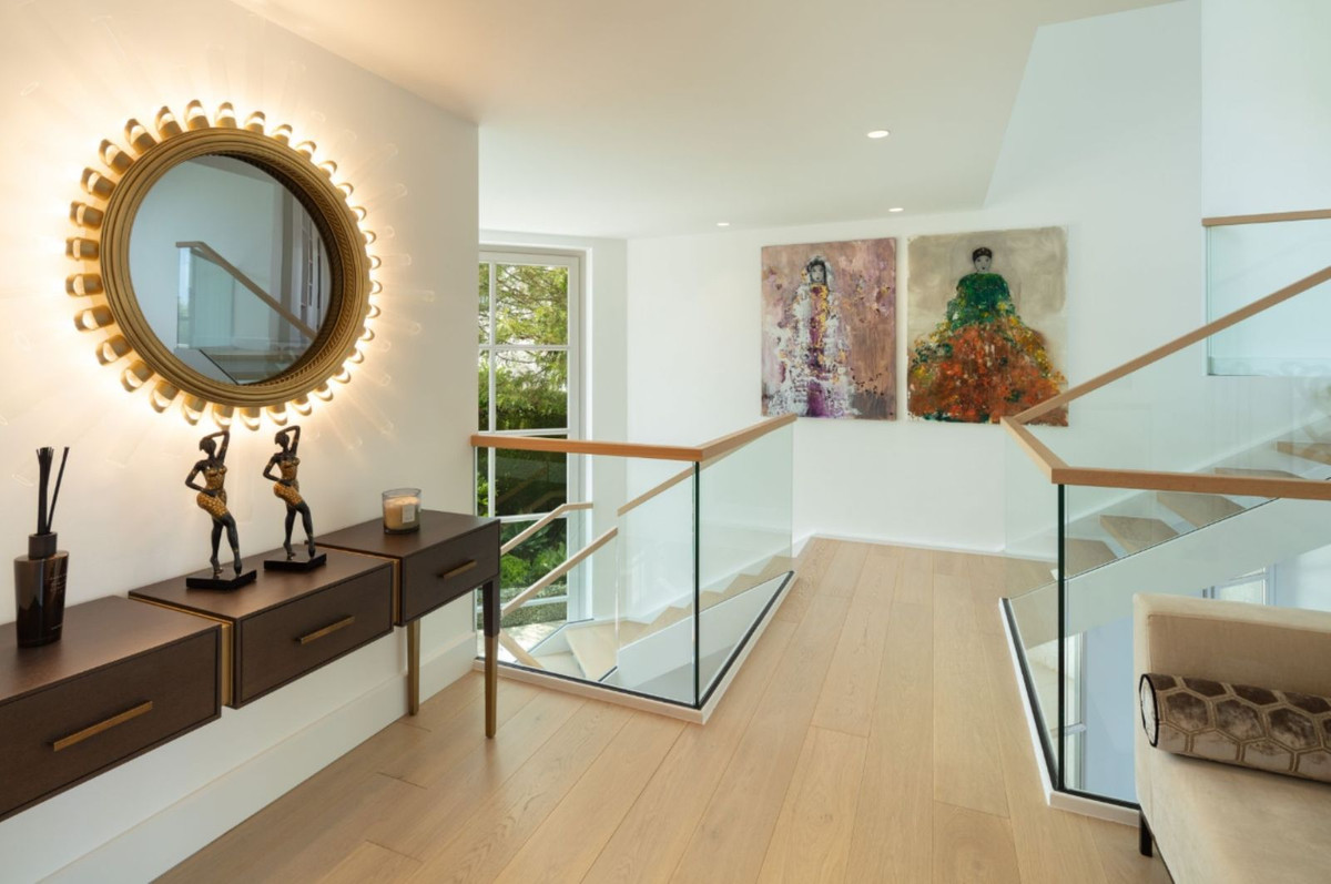 6 Bedroom Villa in Marbella - Photo 9