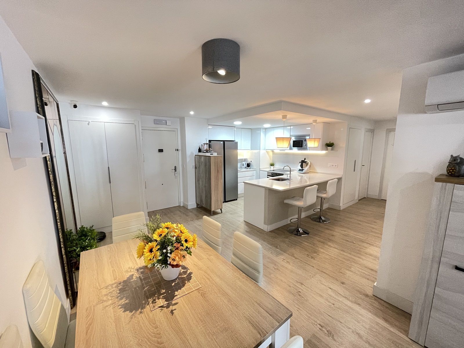3 Bedroom Apartment in Marbella - Photo 3