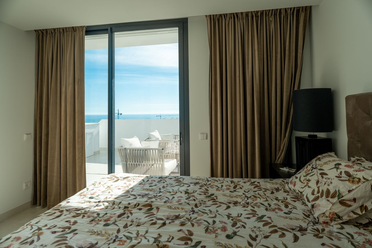 3 Bedroom Penthouse in Fuengirola - Photo 19