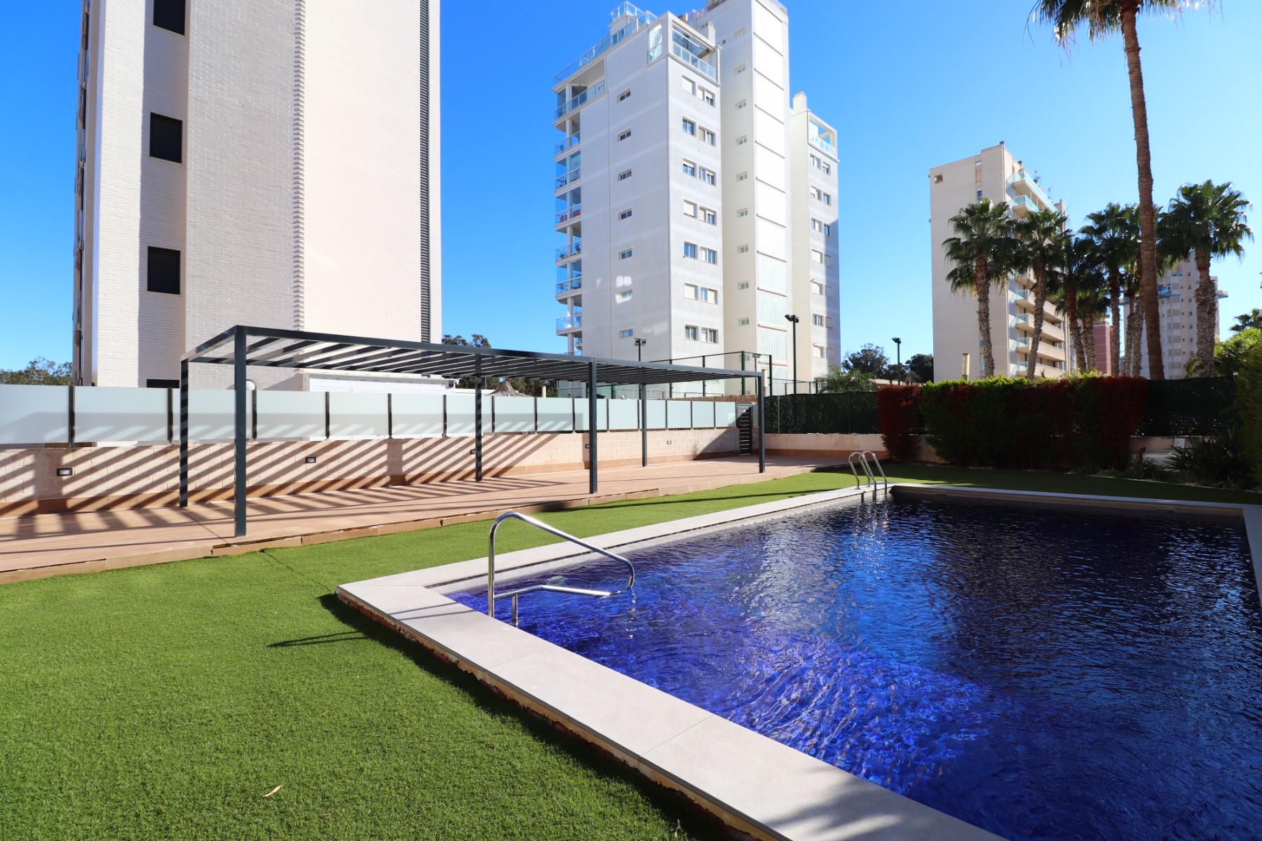 Apartamento com 3 quartos com piscina em Alicante, Espanha – Foto 26