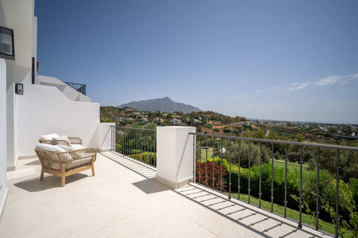 4 Bedroom Townhouse in Benahavís - Фото 17