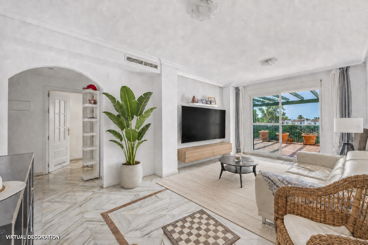 2 Bedroom Apartment in Marbella - Foto 2