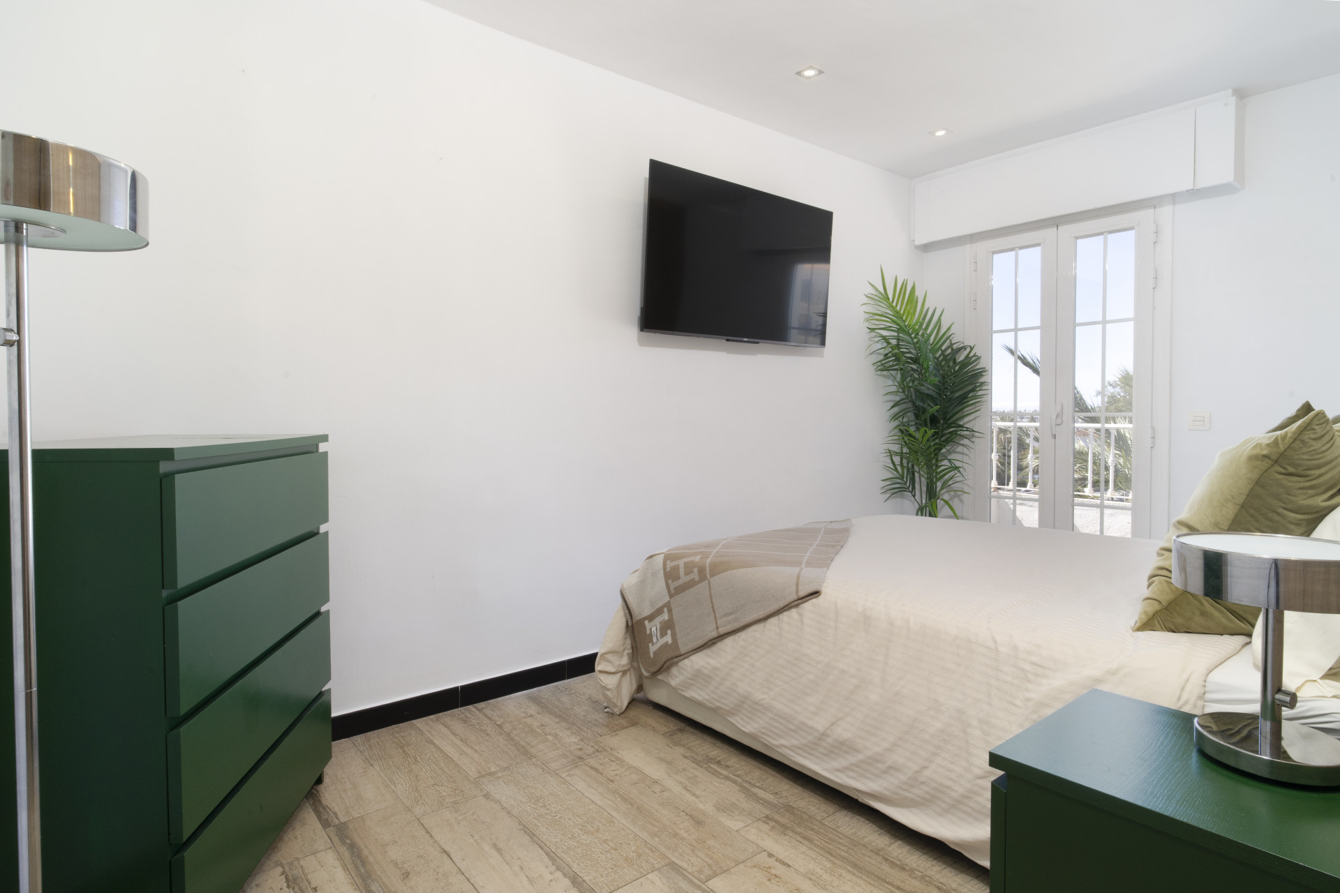 2 Bedroom Townhouse in Marbella - Photo 27