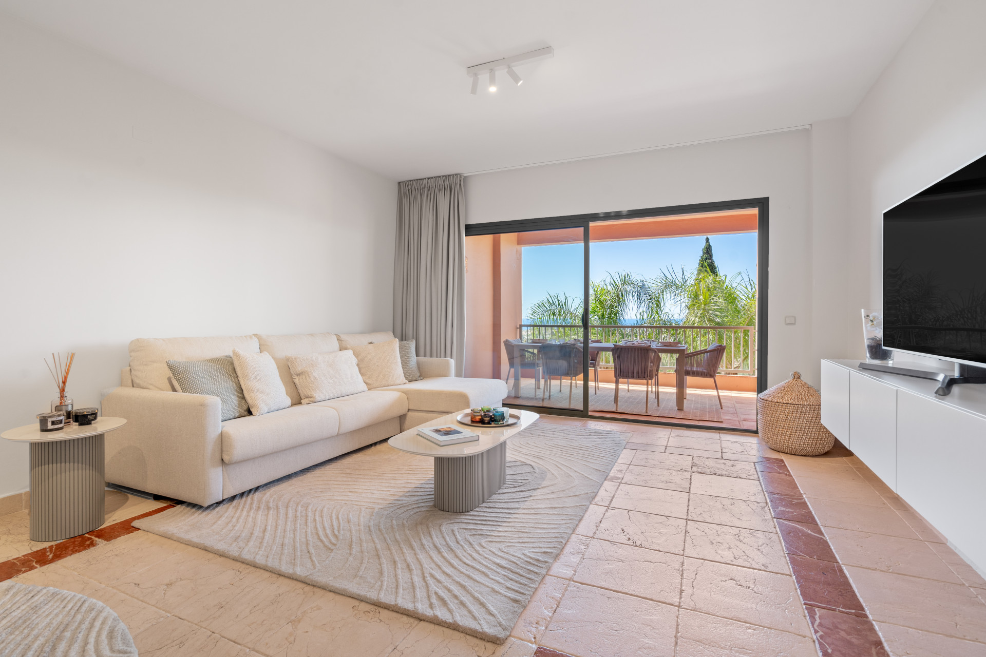 2 Bedroom Apartment in Benahavís