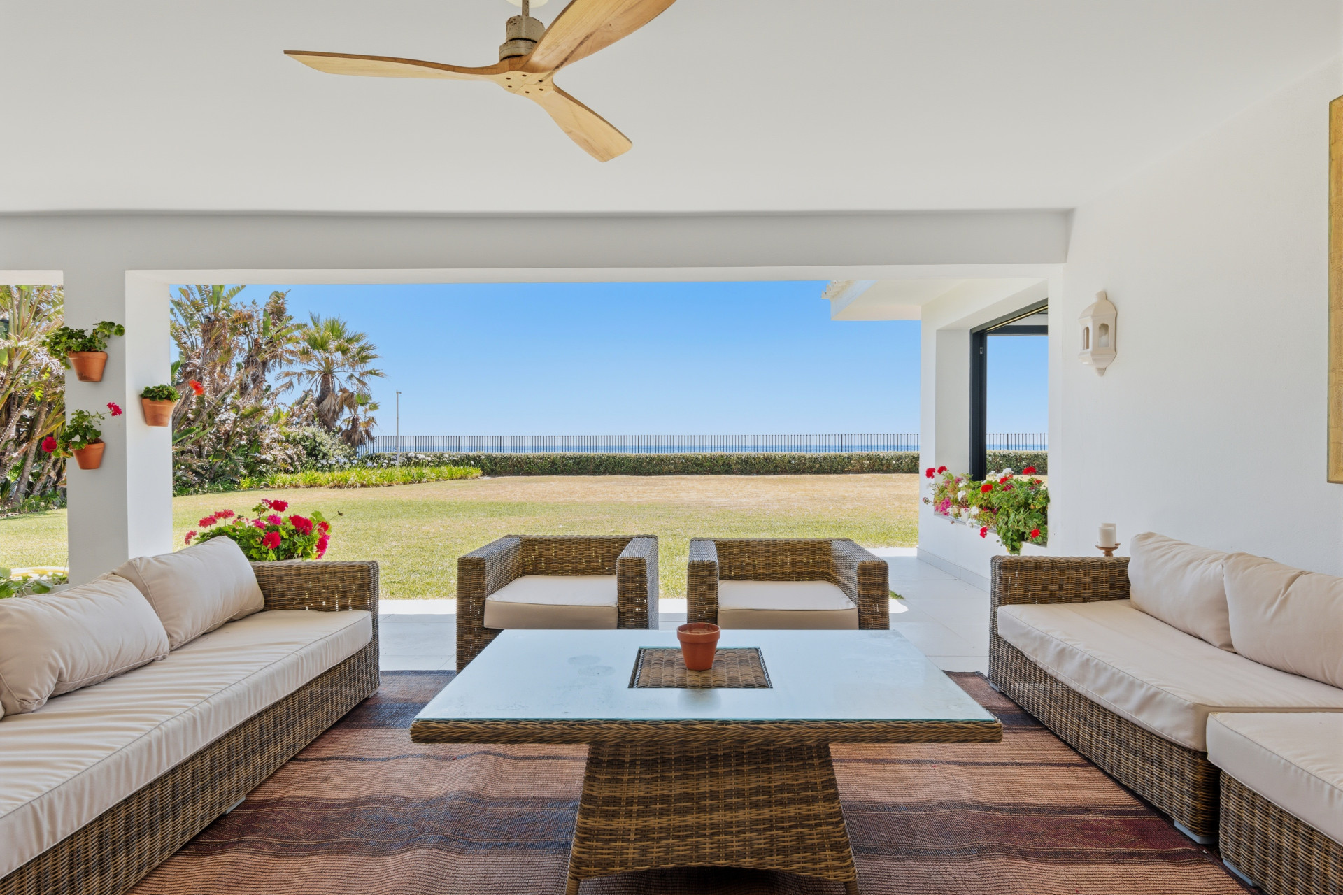 9 Bedroom Villa in Estepona - Photo 13