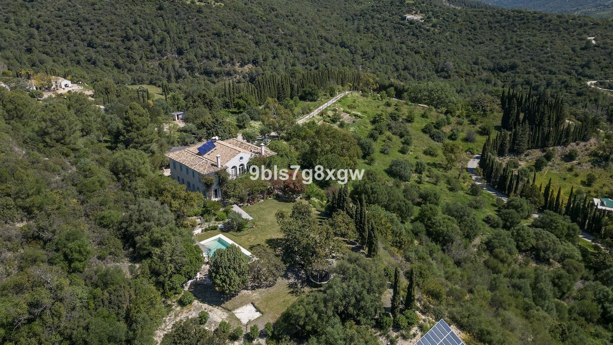 9 Bedroom Country house in Gaucín - Photo 3