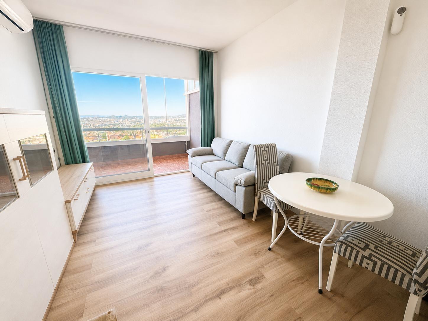 1 Bedroom Apartment in Fuengirola - Photo 14