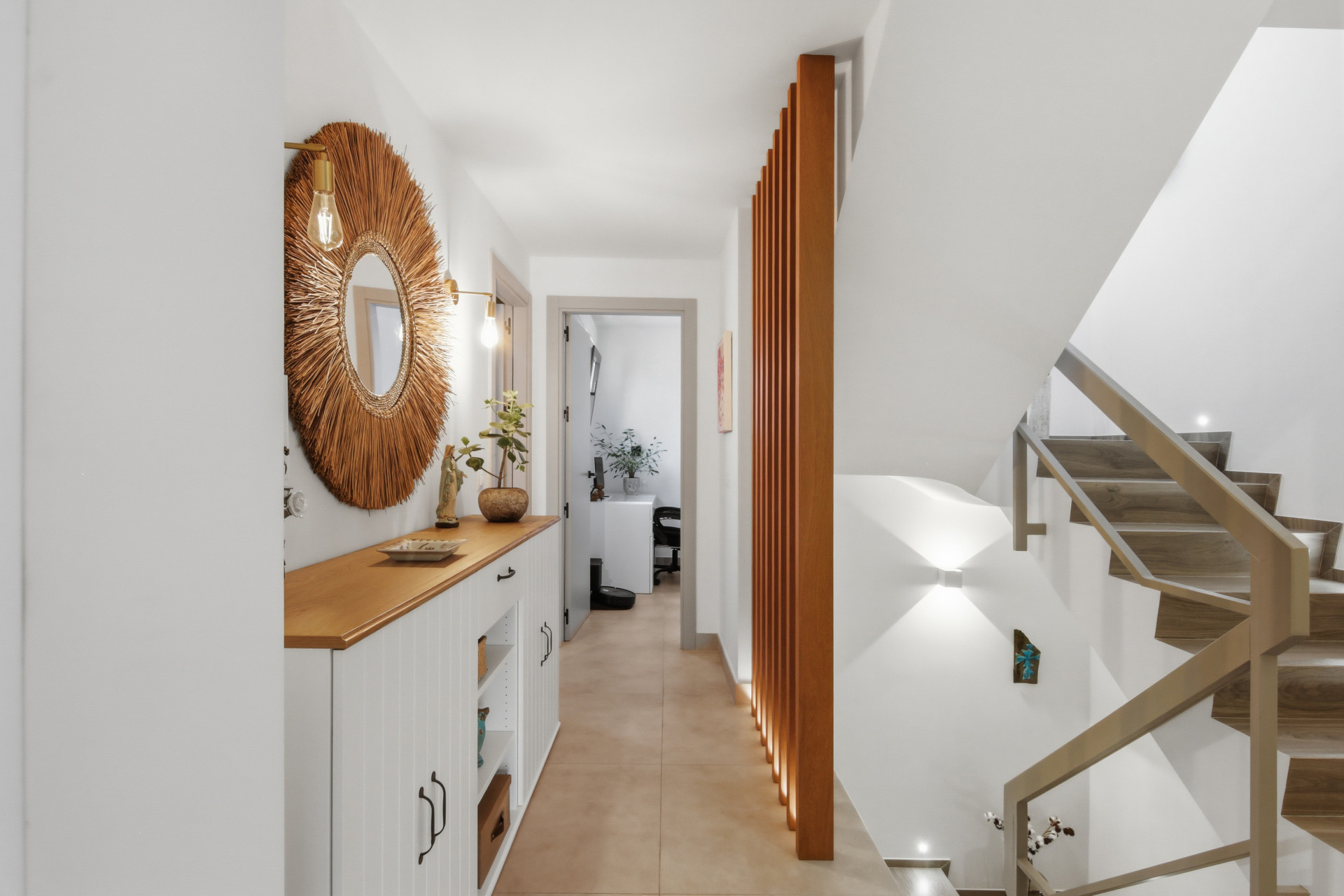 4 Bedroom Townhouse in Estepona - Photo 12