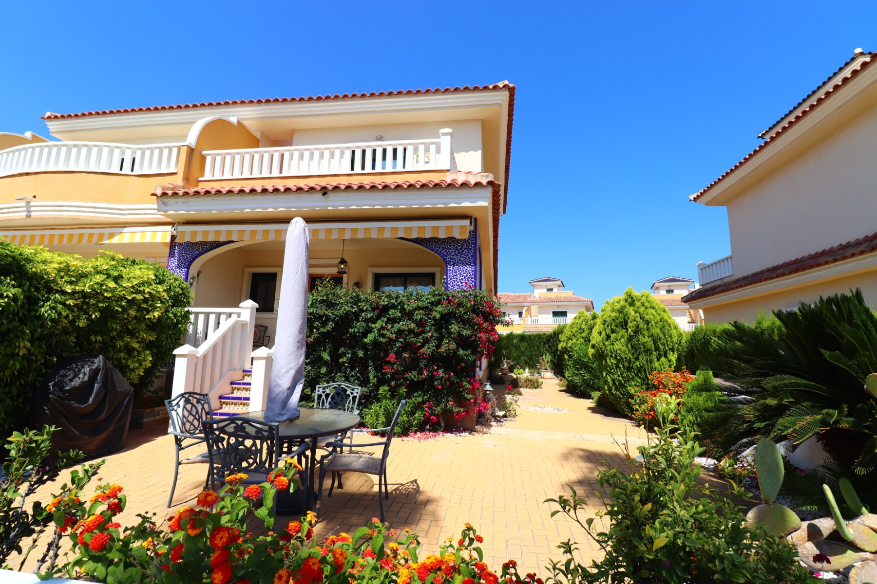Moradia com 2 quartos com piscina em Alicante, Espanha – Foto 1
