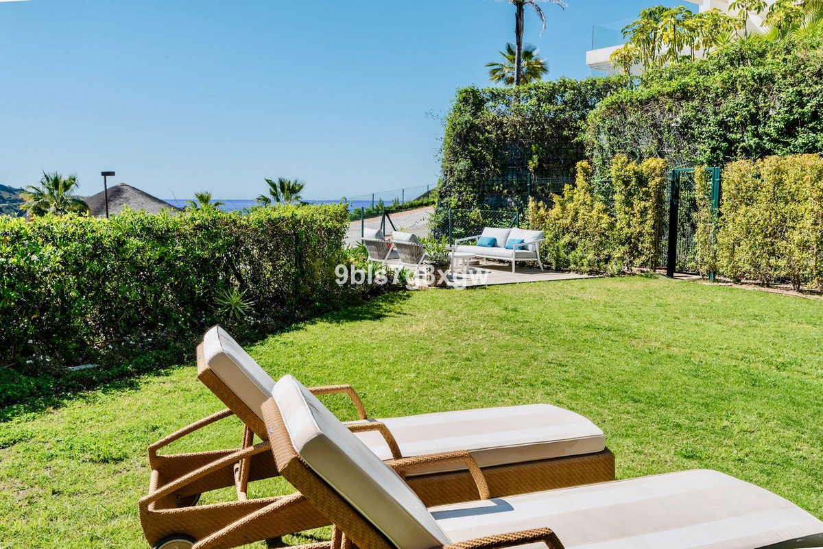 3 Bedroom Apartment in Benahavís - Photo 32
