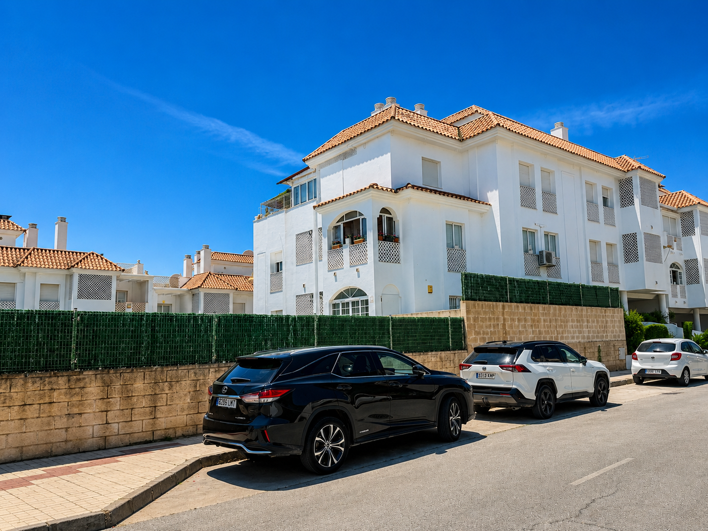 2 Bedroom Apartment in Torremolinos - Photo 14