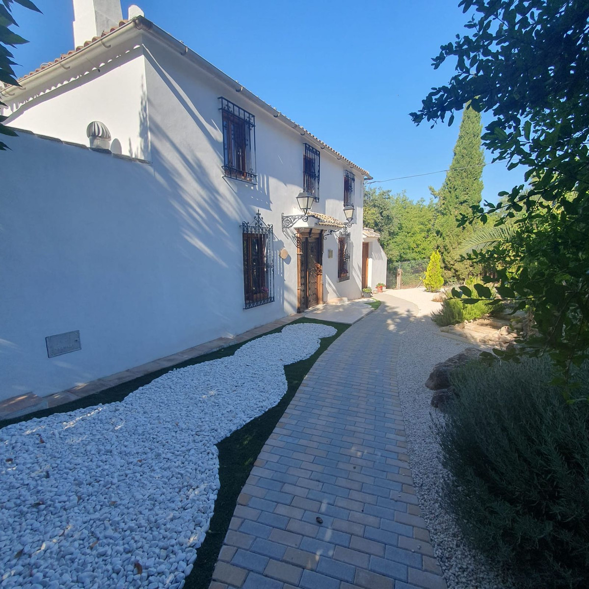 Chalet de 4 dormitorios en Granada – Foto 16