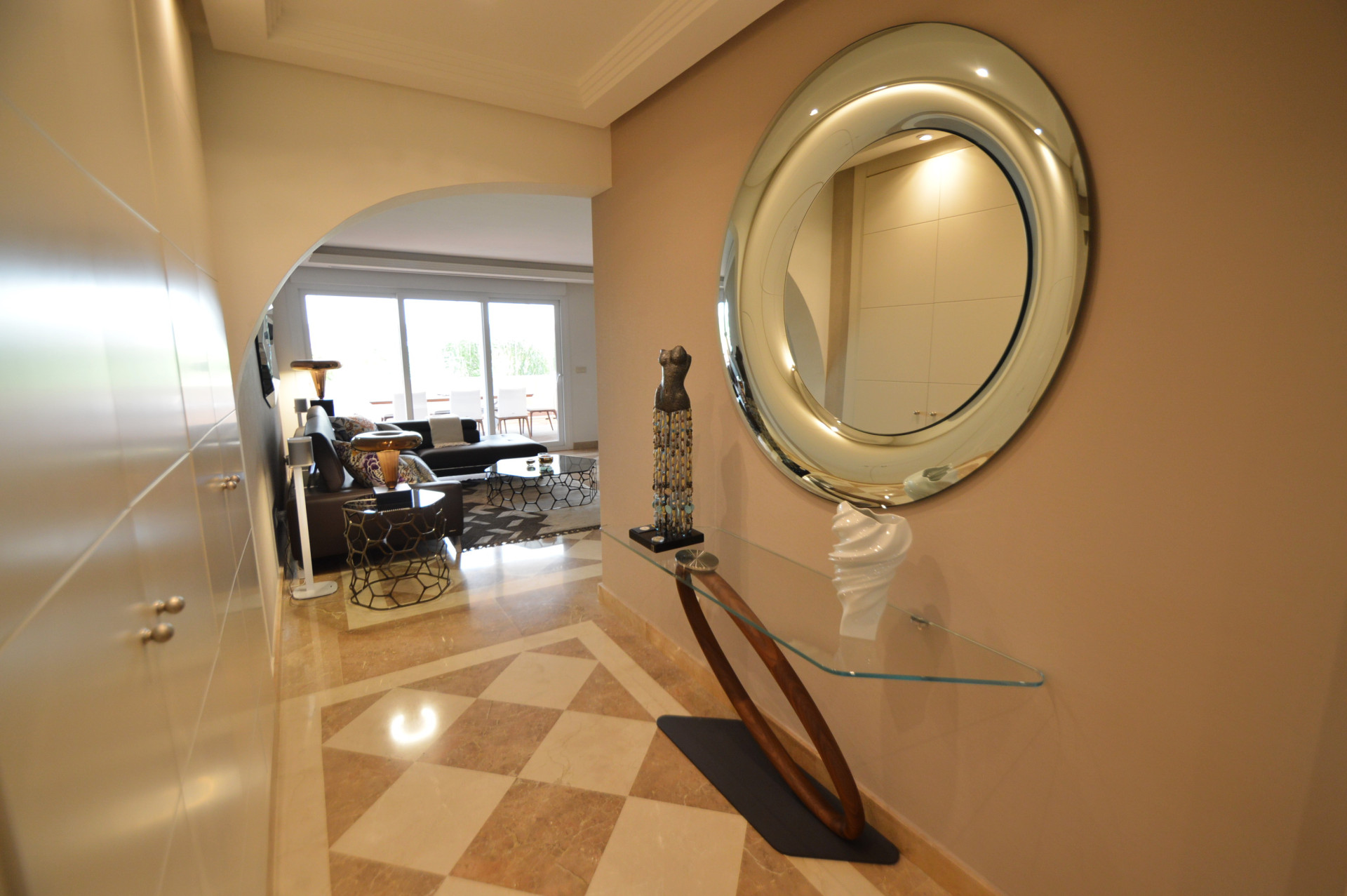3 Bedroom Apartment in Marbella - Photo 9