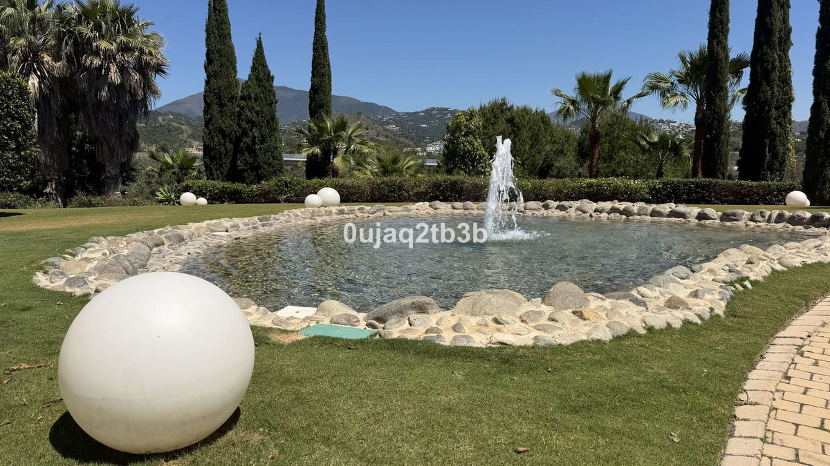 2 Bedroom Apartment in Benahavís - Foto 28
