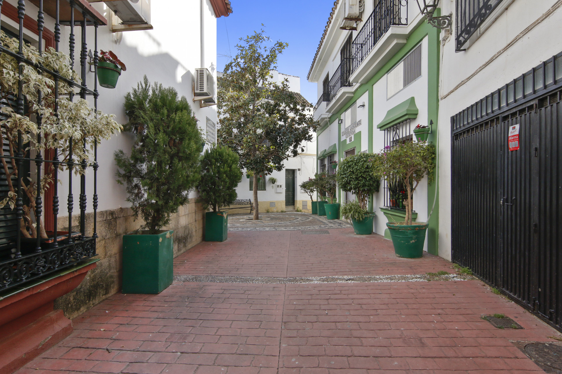 2 Bedroom Townhouse in Estepona - Photo 16