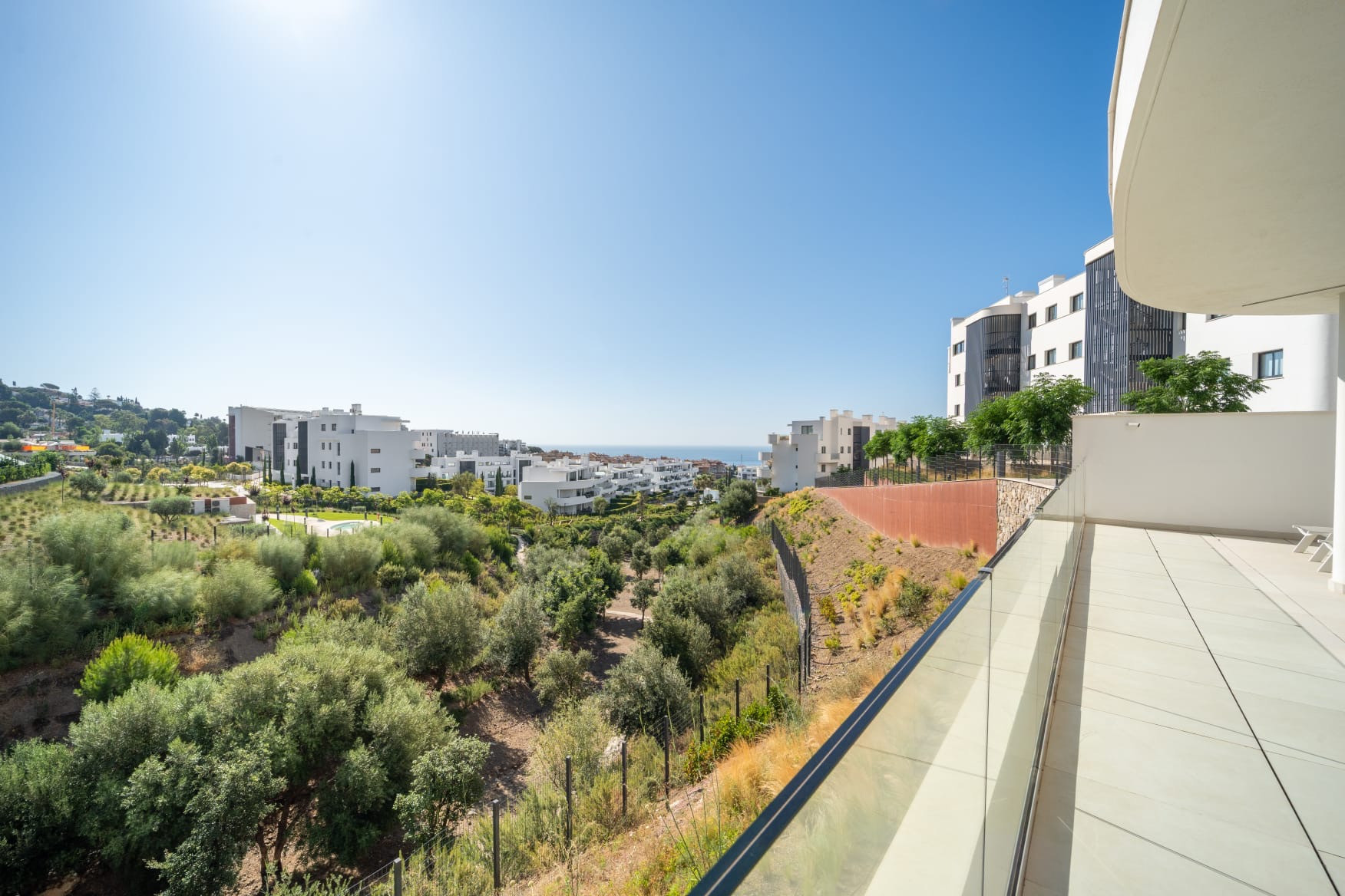 3 Bedroom Apartment in Benalmádena - Foto 2