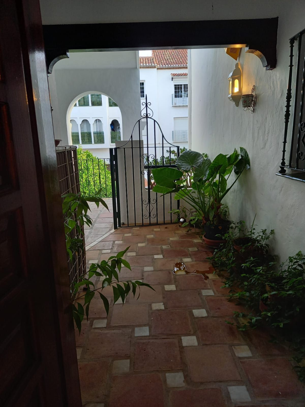 3 Bedroom Apartment in Estepona - Photo 3