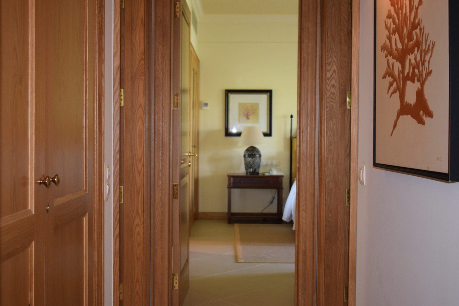 2-bedroom apartment with pool in Spain – Photo 15