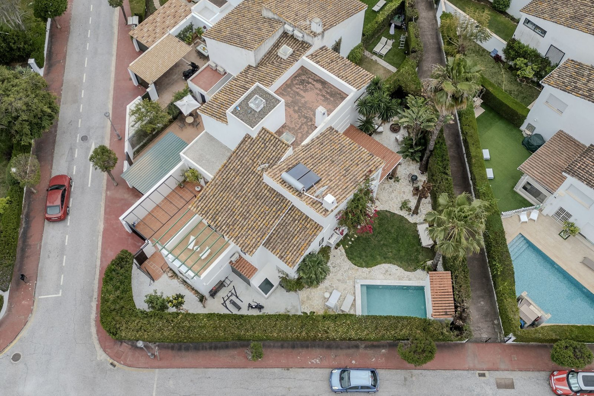 4 Bedroom Villa in San Pedro de Alcántara - Foto 42